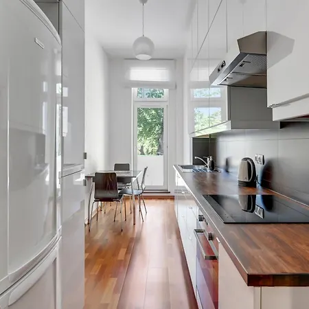 Dwor By Downtown Sopot