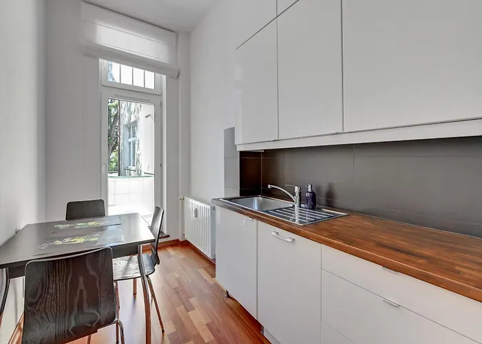 Dwor By Downtown Апартаменты *